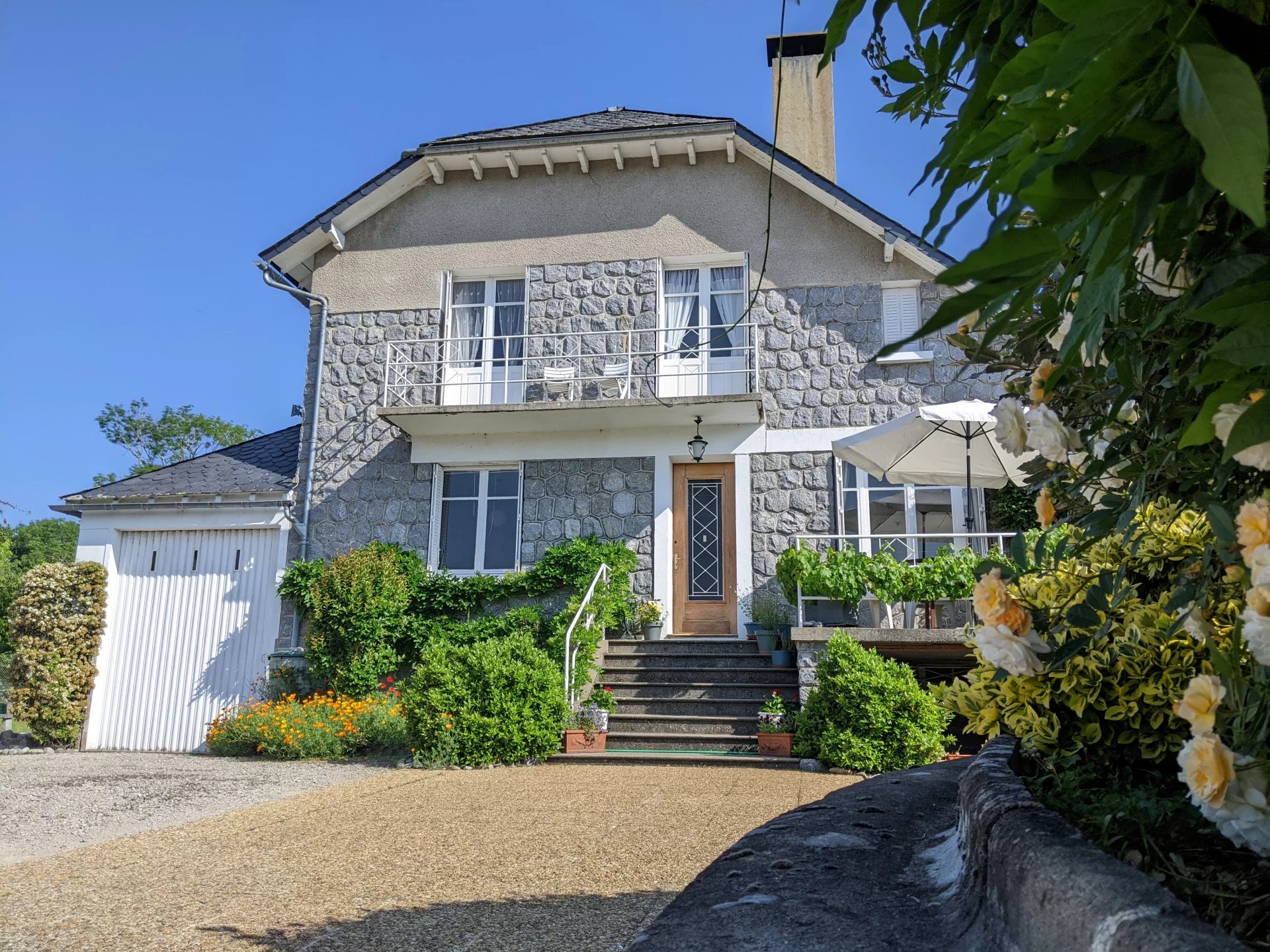 Charming 5 bedroom property in the heart of the Corrèze