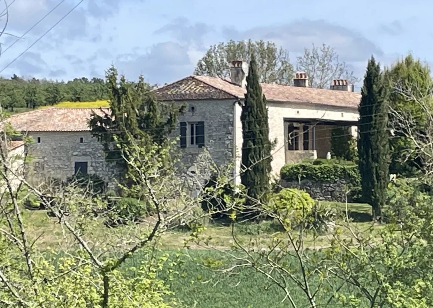 Jolie ferme en Pierre avec piscine