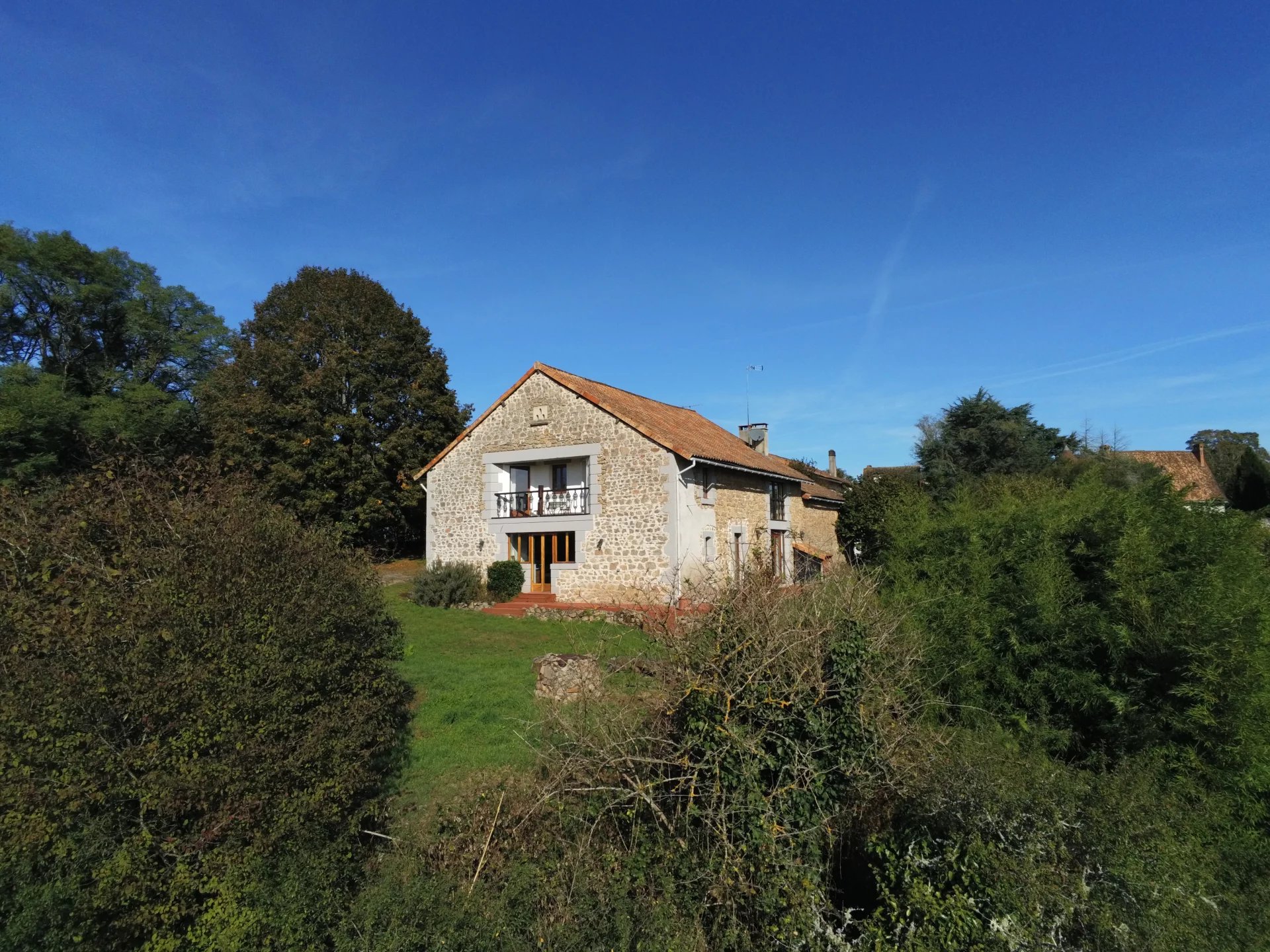 Barn conversion at the end of the hamlet