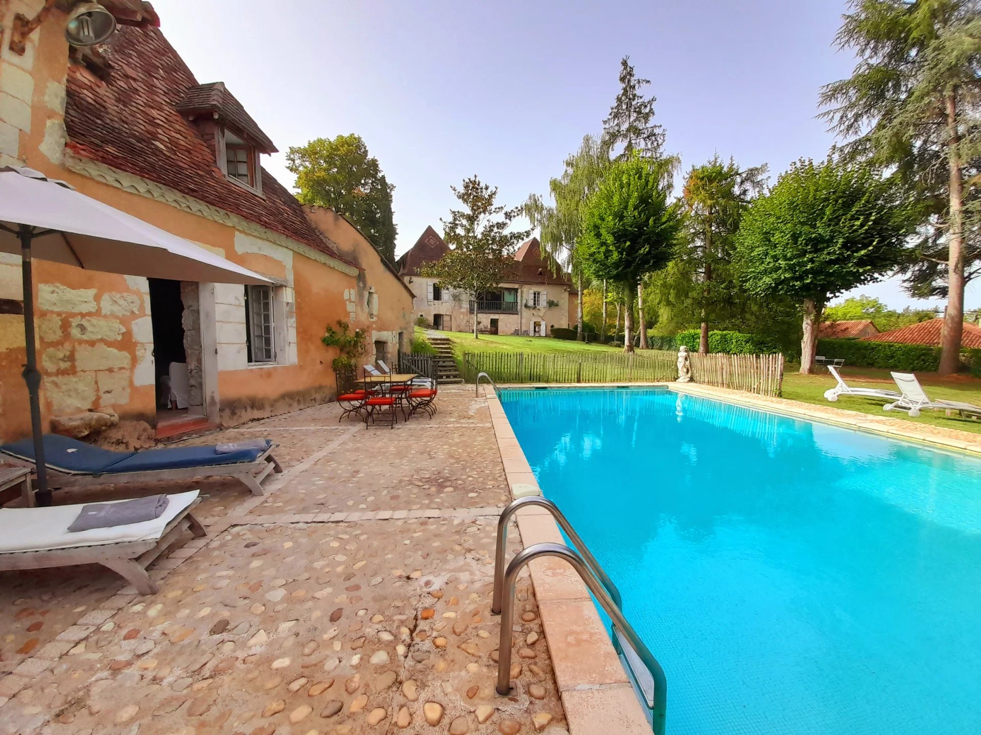 Unique maison de maître with guest house, pool and outbuildings