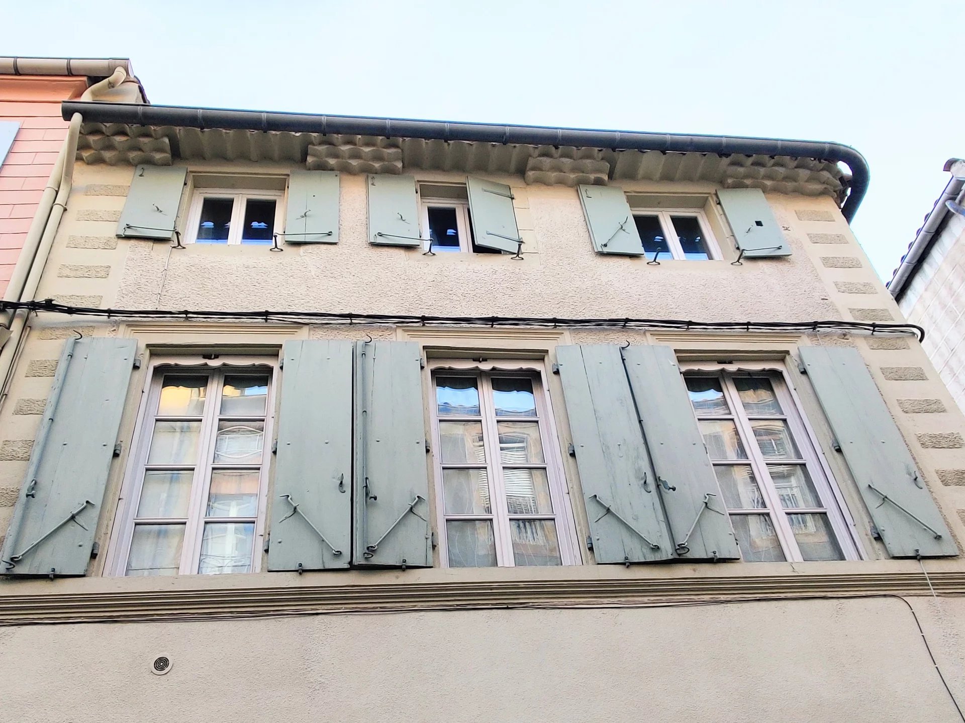 Maison de Maître à quelques pas des restaurants, cafés et magasins