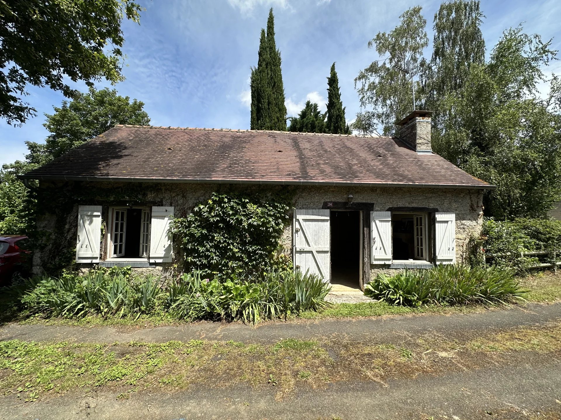 Très belle propriété en pierre à rénover