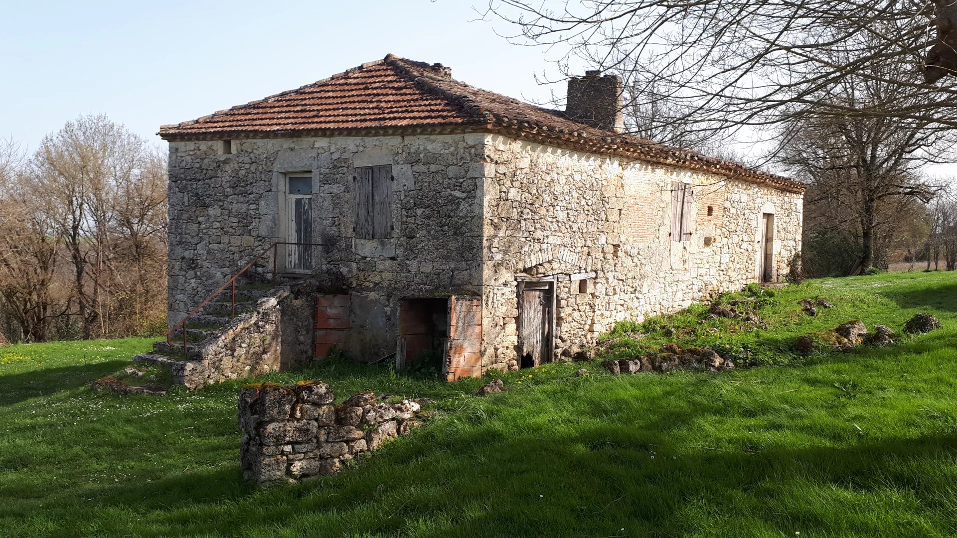 Stone house in a small hamlet