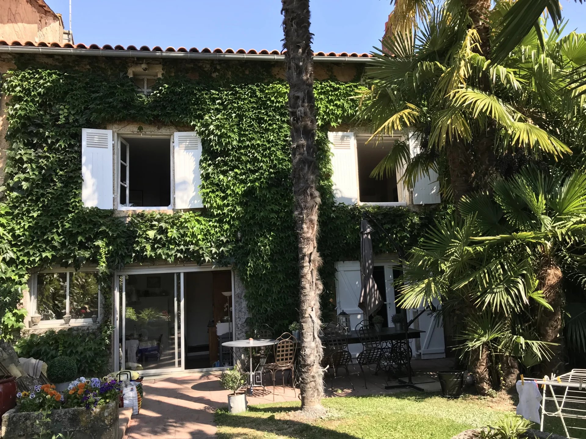 Coup de cœur pour cette maison de ville de 5 chambres