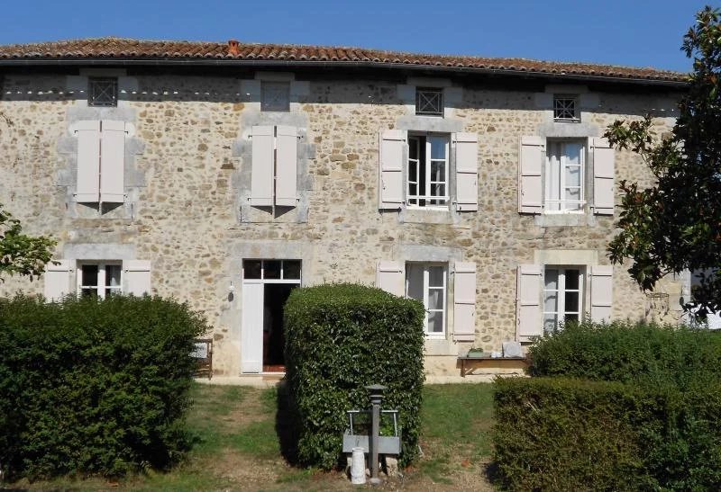 Beautiful rural gîte complex to retreat from the busy life