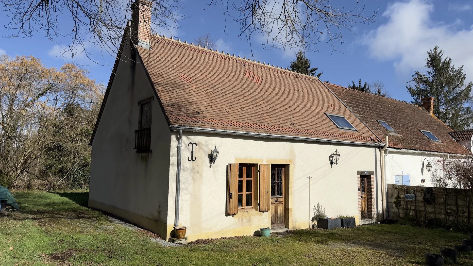 Characterful Country Cottage with Studio Annex