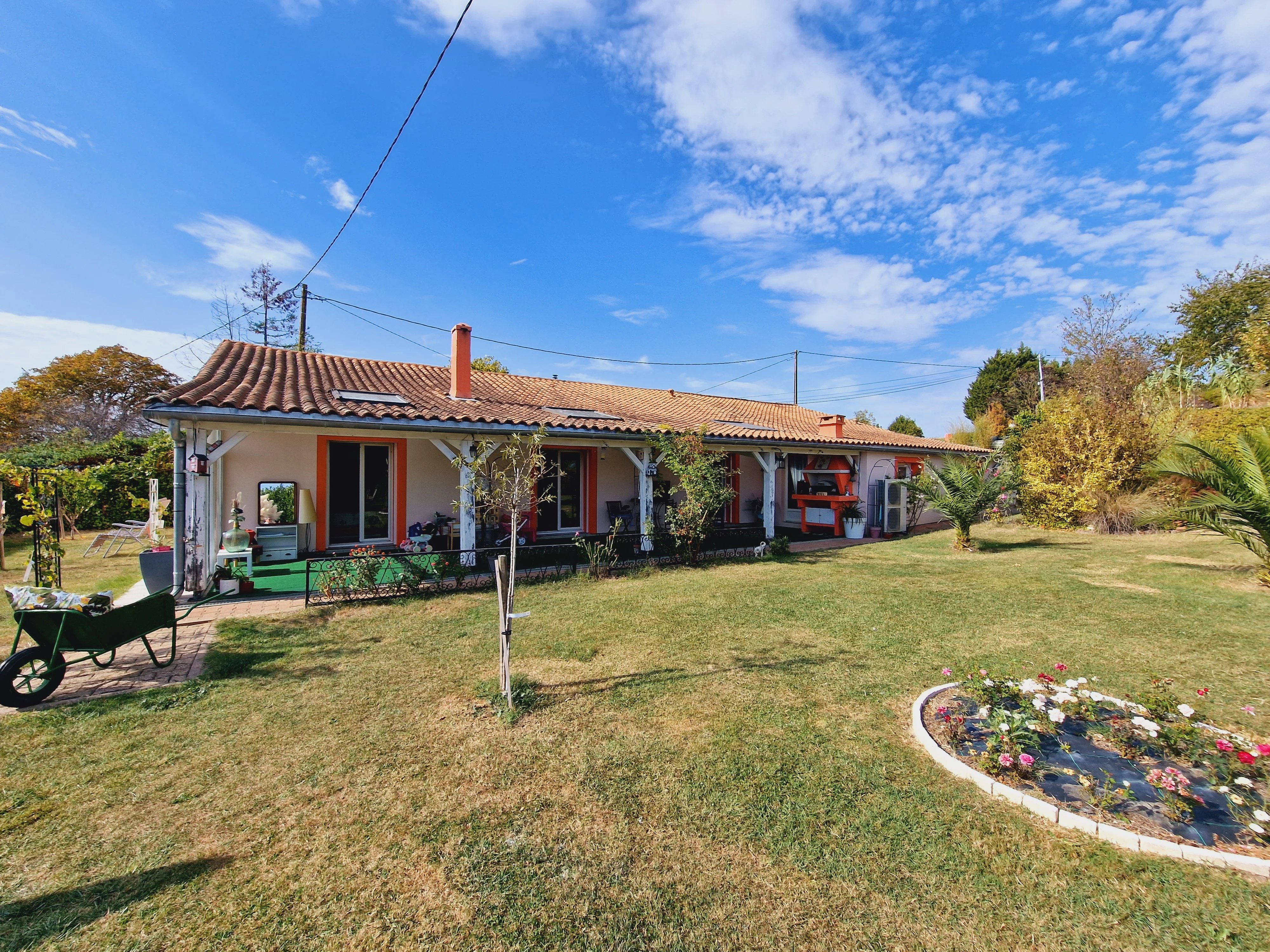 Maison de campagne avec 3 chambres, piscine et studio