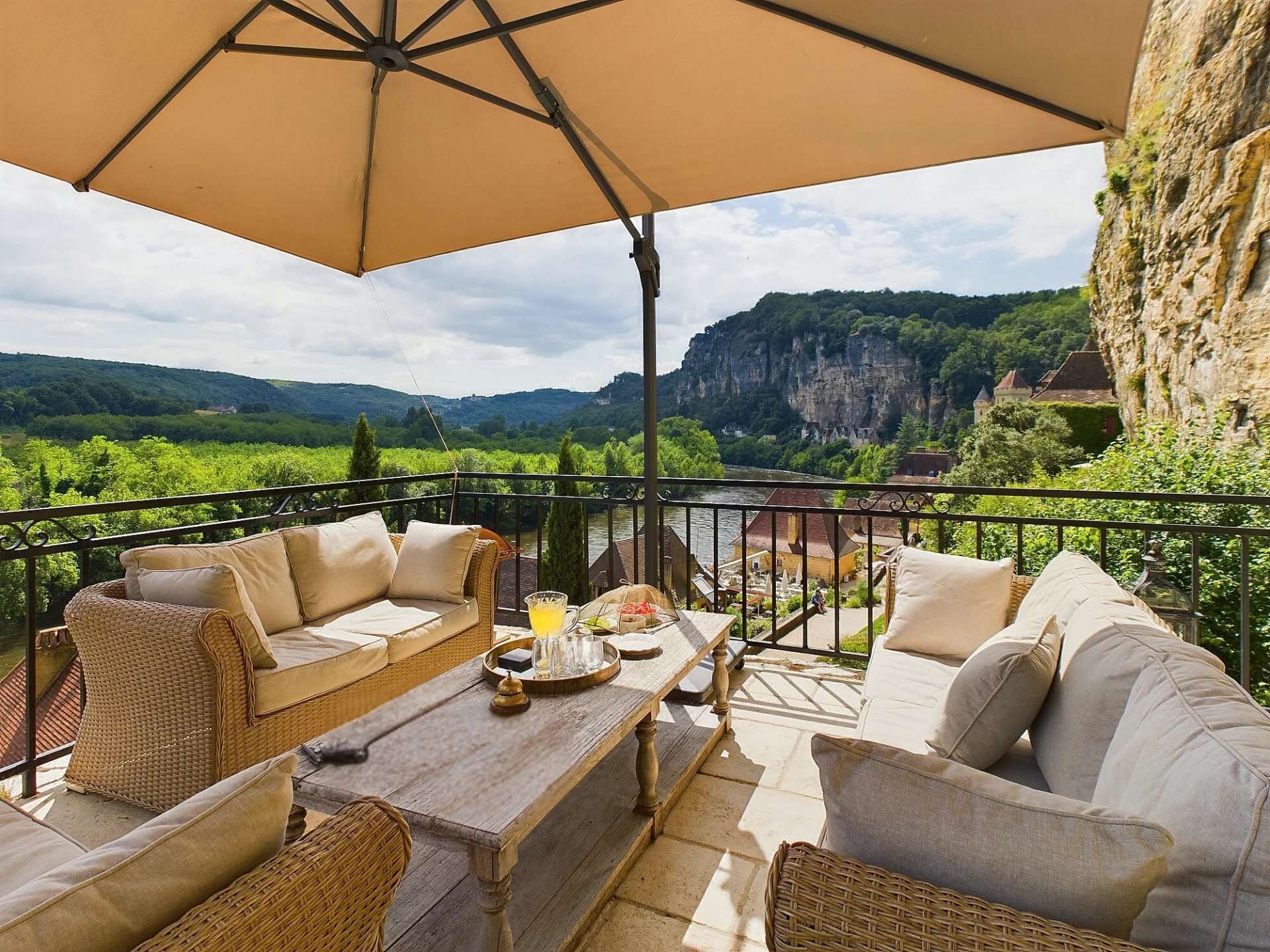 Magnifique maison de village avec terrasse panoramique à La Roque Gageac