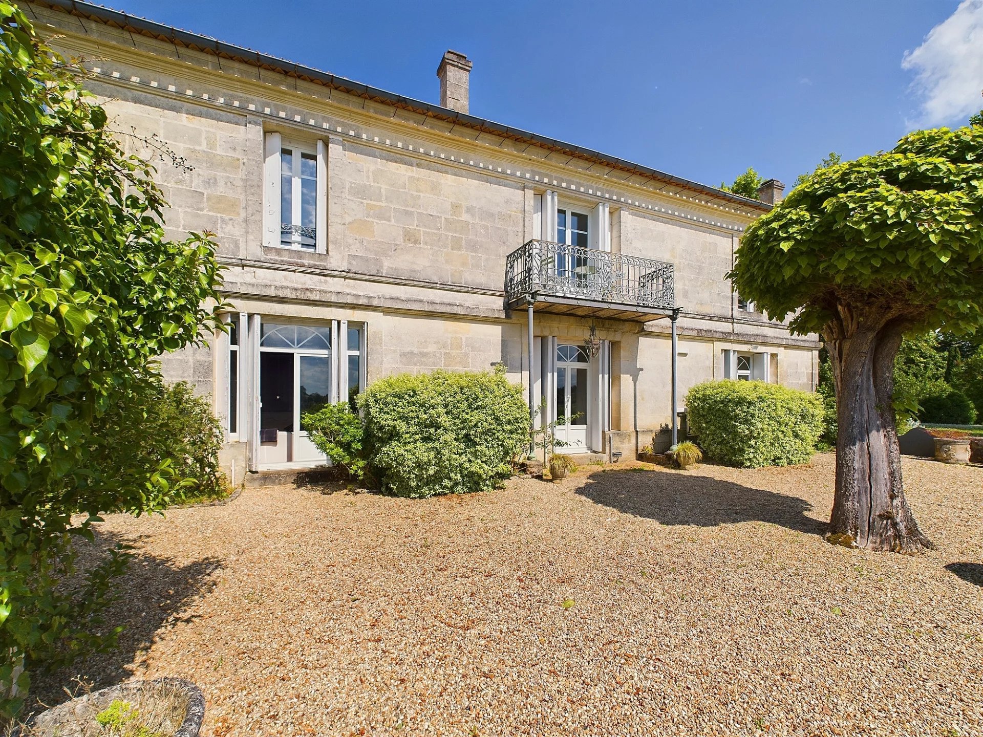 Maison de maître au bord de la Dordogne