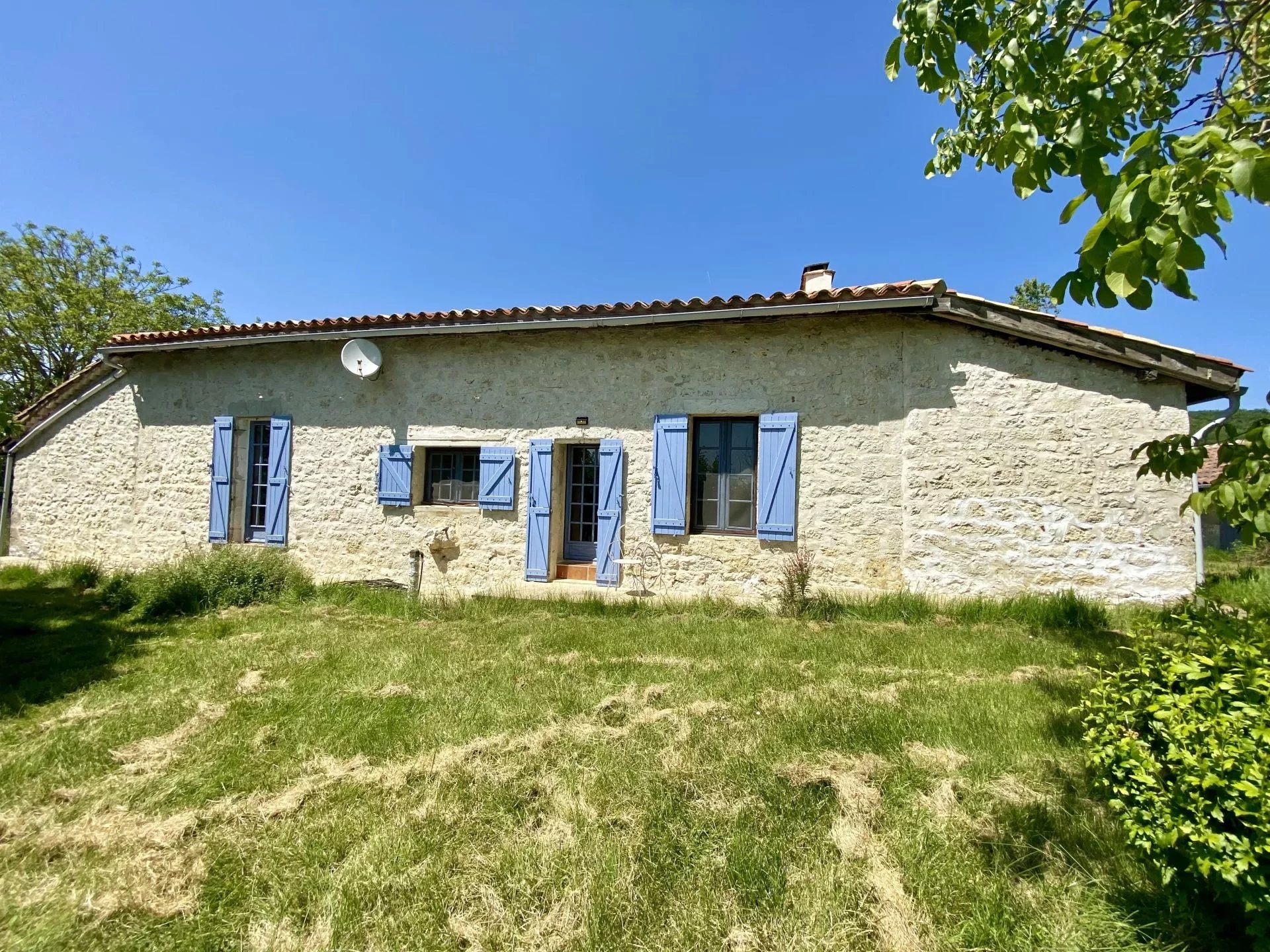 Beautiful stone house with exceptional views