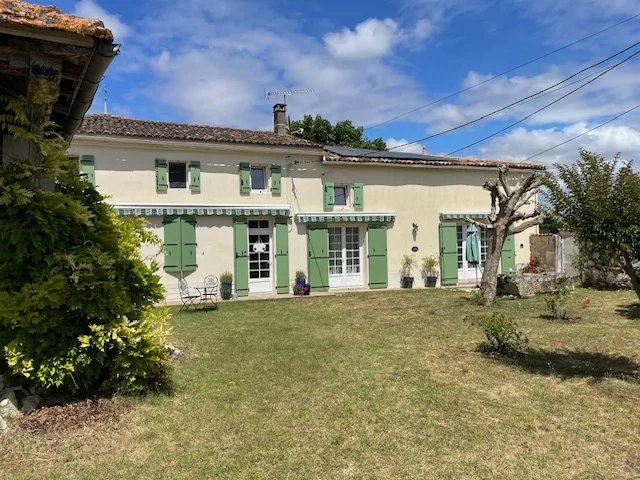 Belle maison avec maison d'amis à 30 minutes des plages