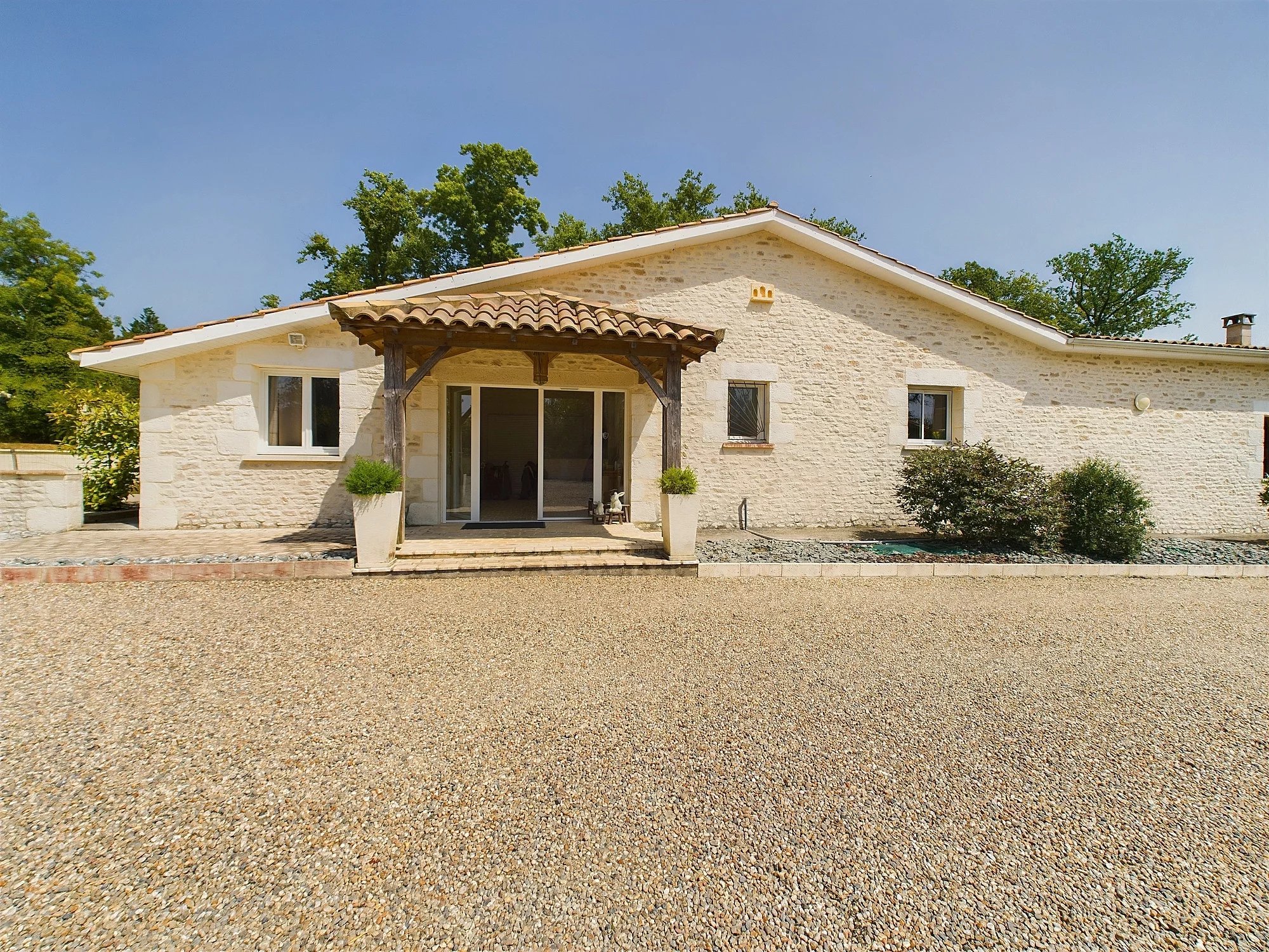 An oasis of peace within easy access to 3 bastide villages