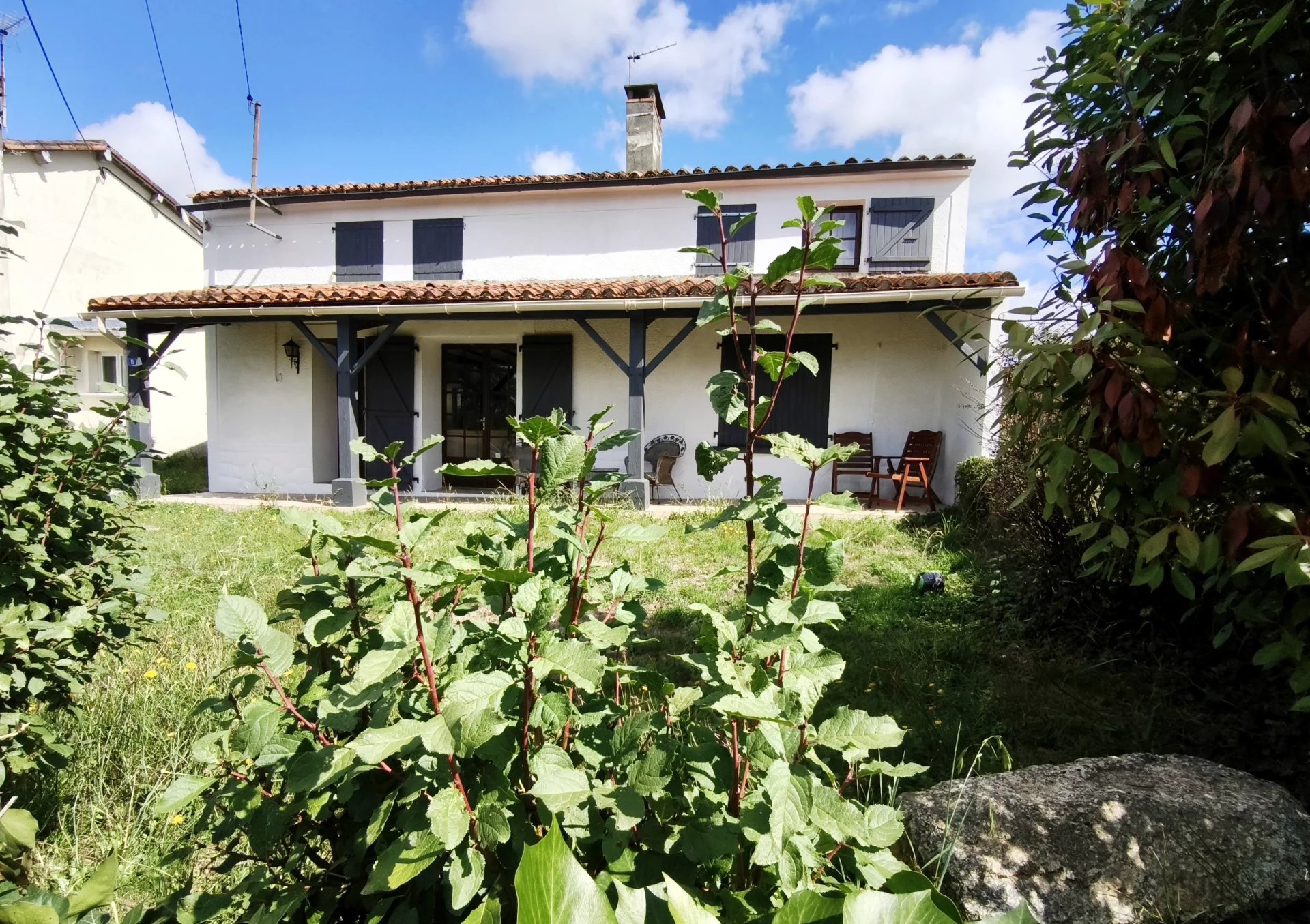 Charmante maison indépendante avec 4 chambres et dépendance rénovée