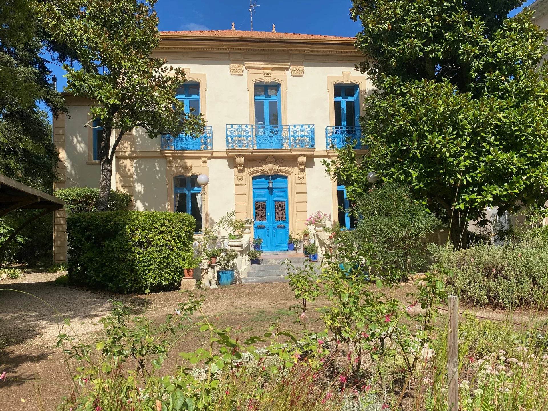 Superbe villa avec appartement indépendant dans une jolie ville thermale