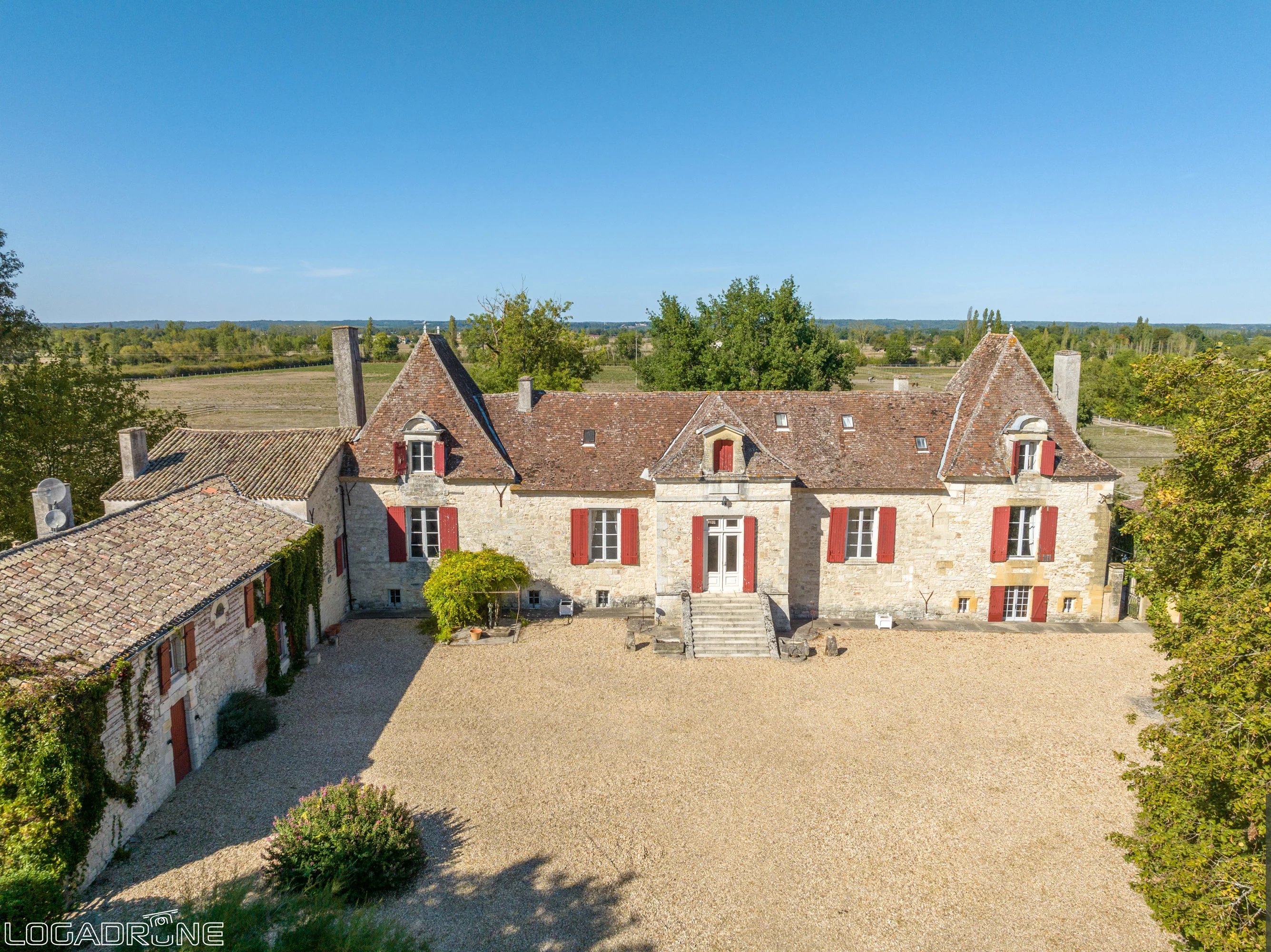 Château d'exception à 10 minutes de Bergerac