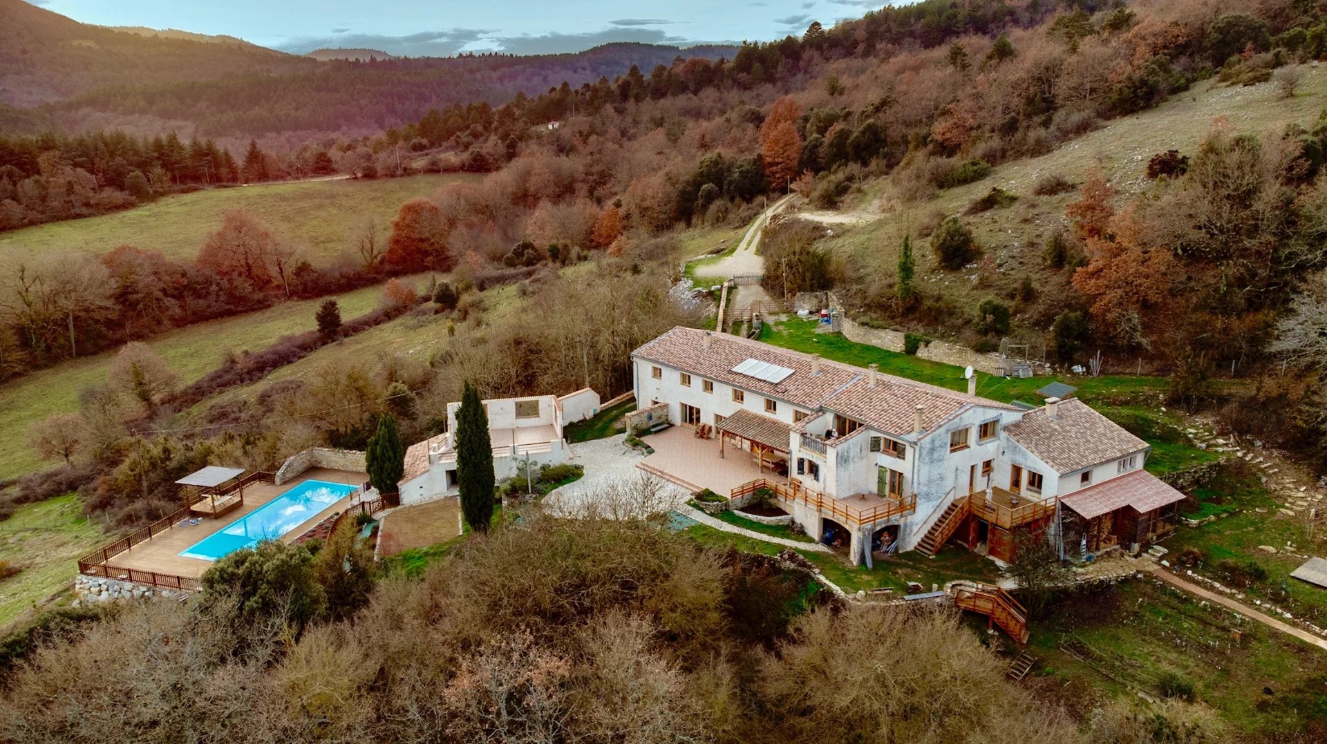 Large estate in tranquil location with stunning views over 54ha