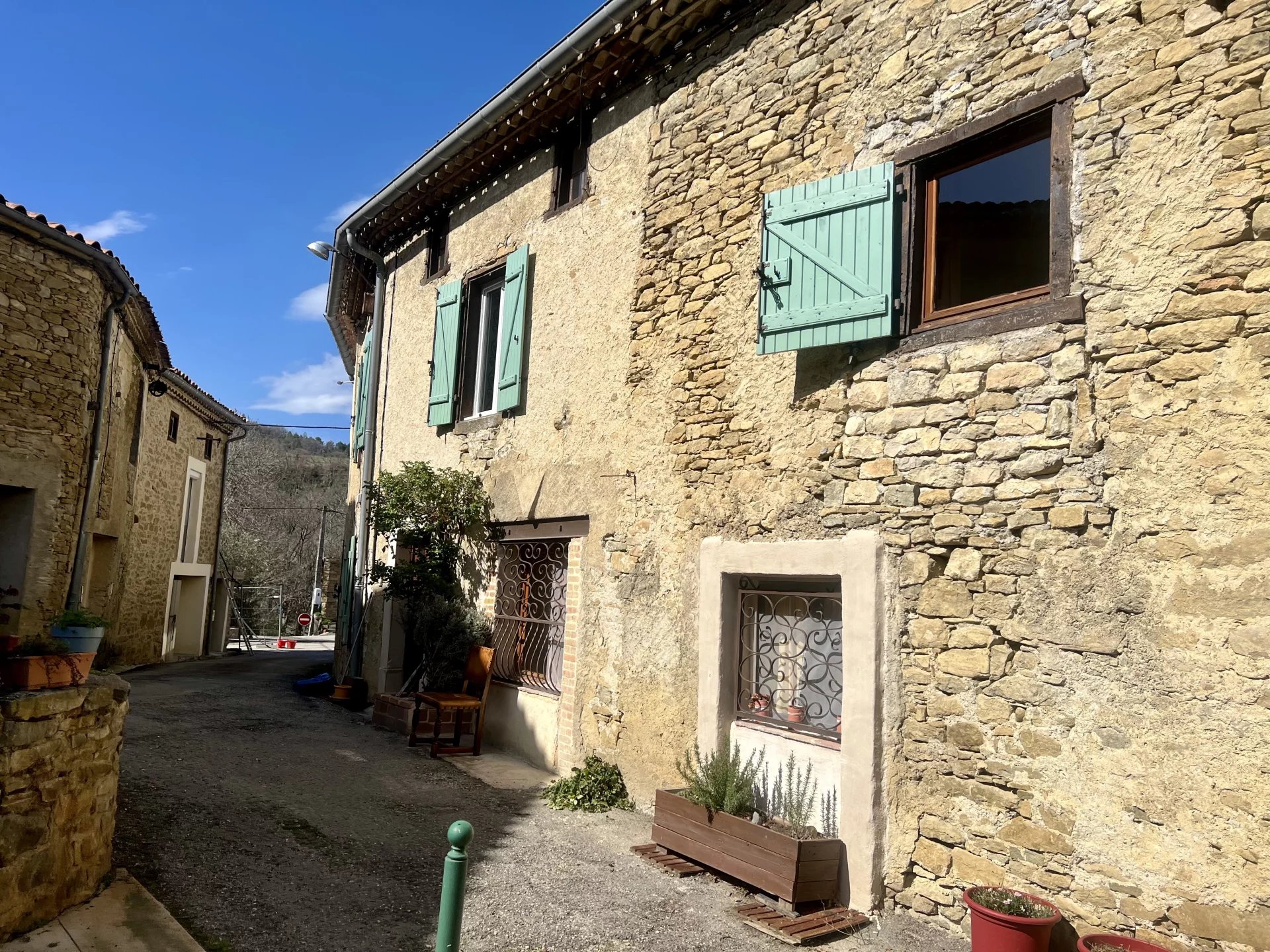 Charmante propriété en pierre de 4 chambres