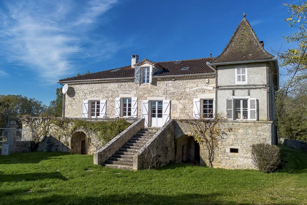 Coup de Coeur! Belle maison Quercynoise avec piscine et dépendance.