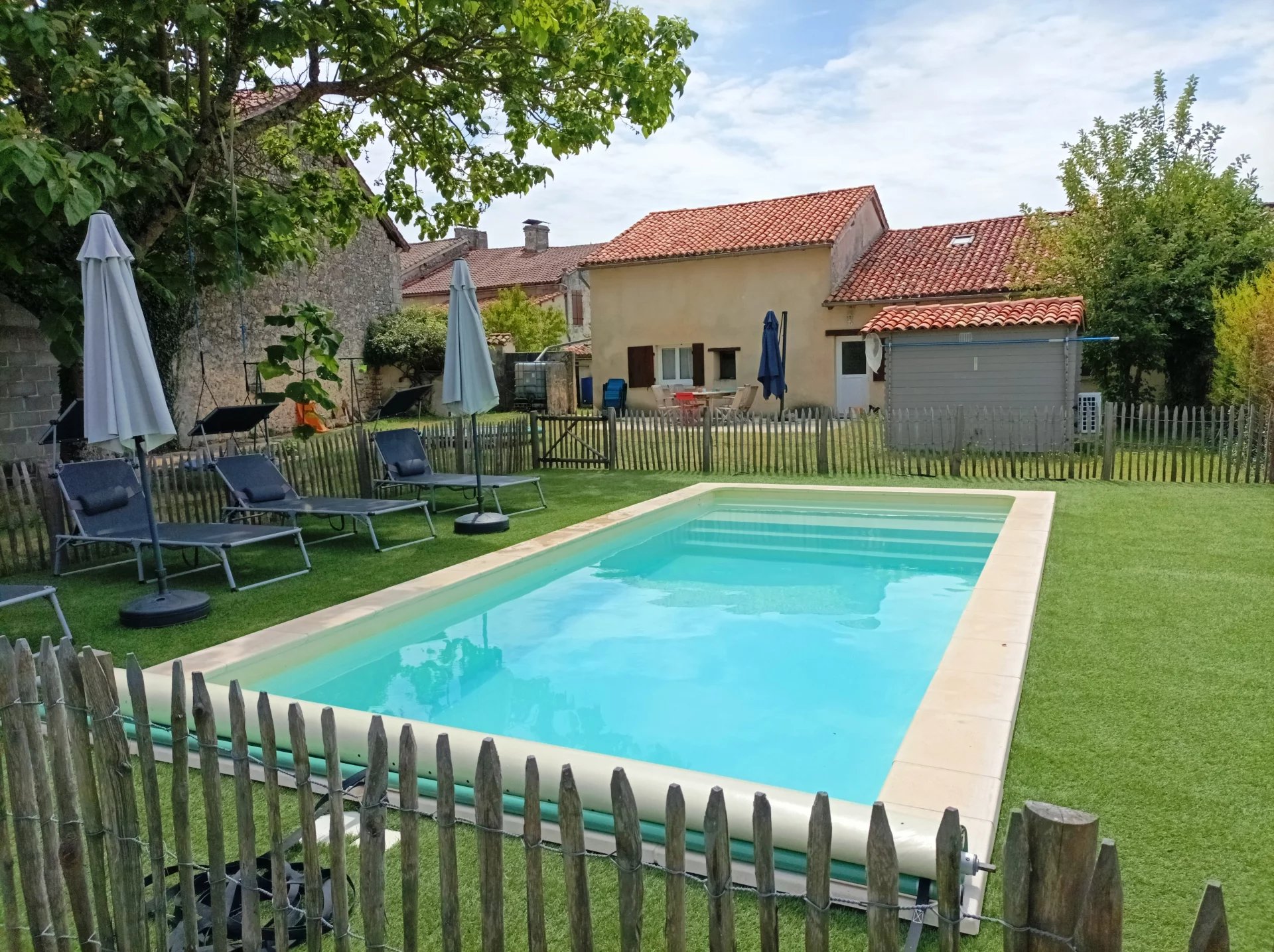 Lovely village house with 4 beds, 2 baths and swimming pool