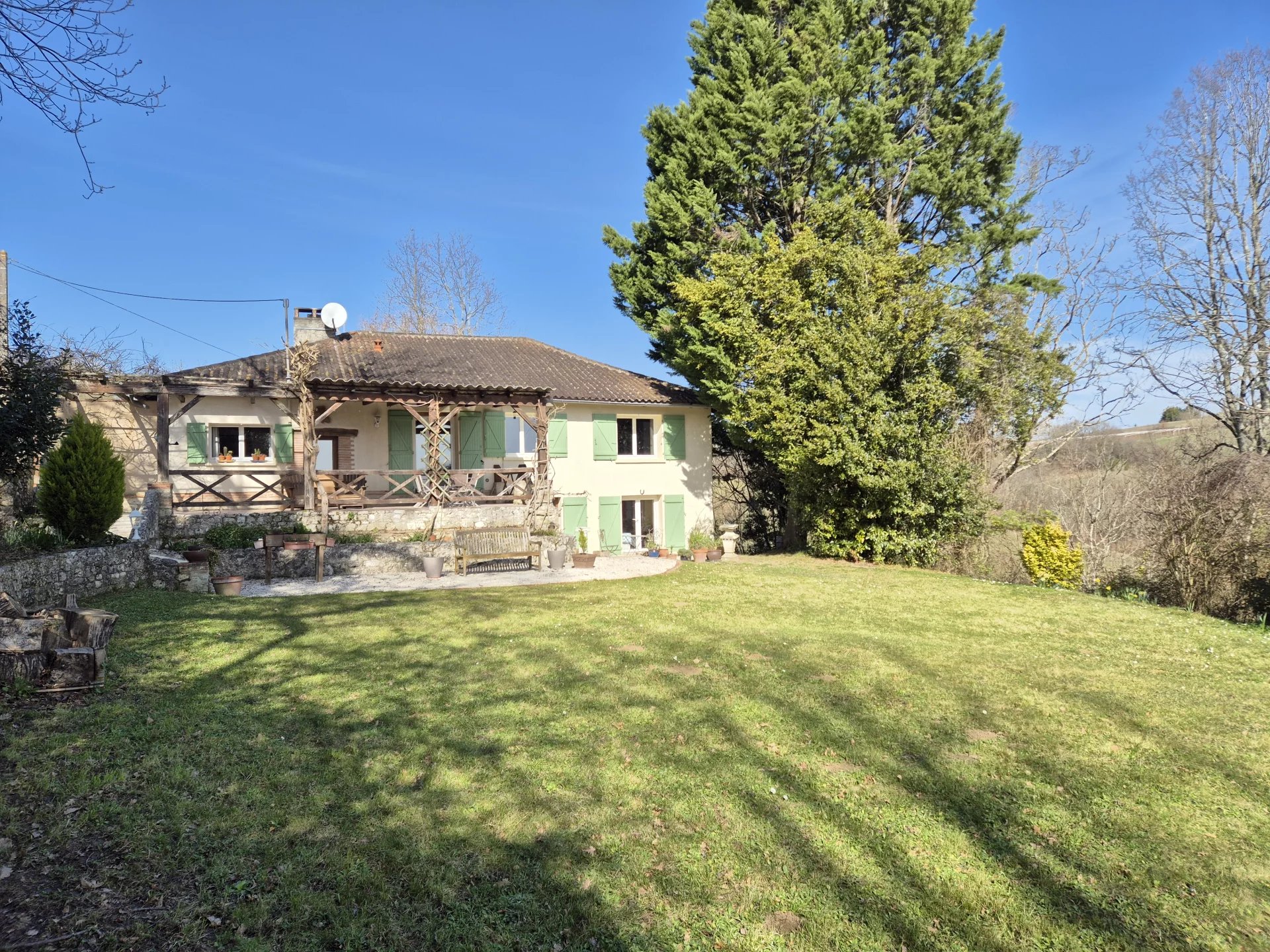 Large country house with pool and outbuilding