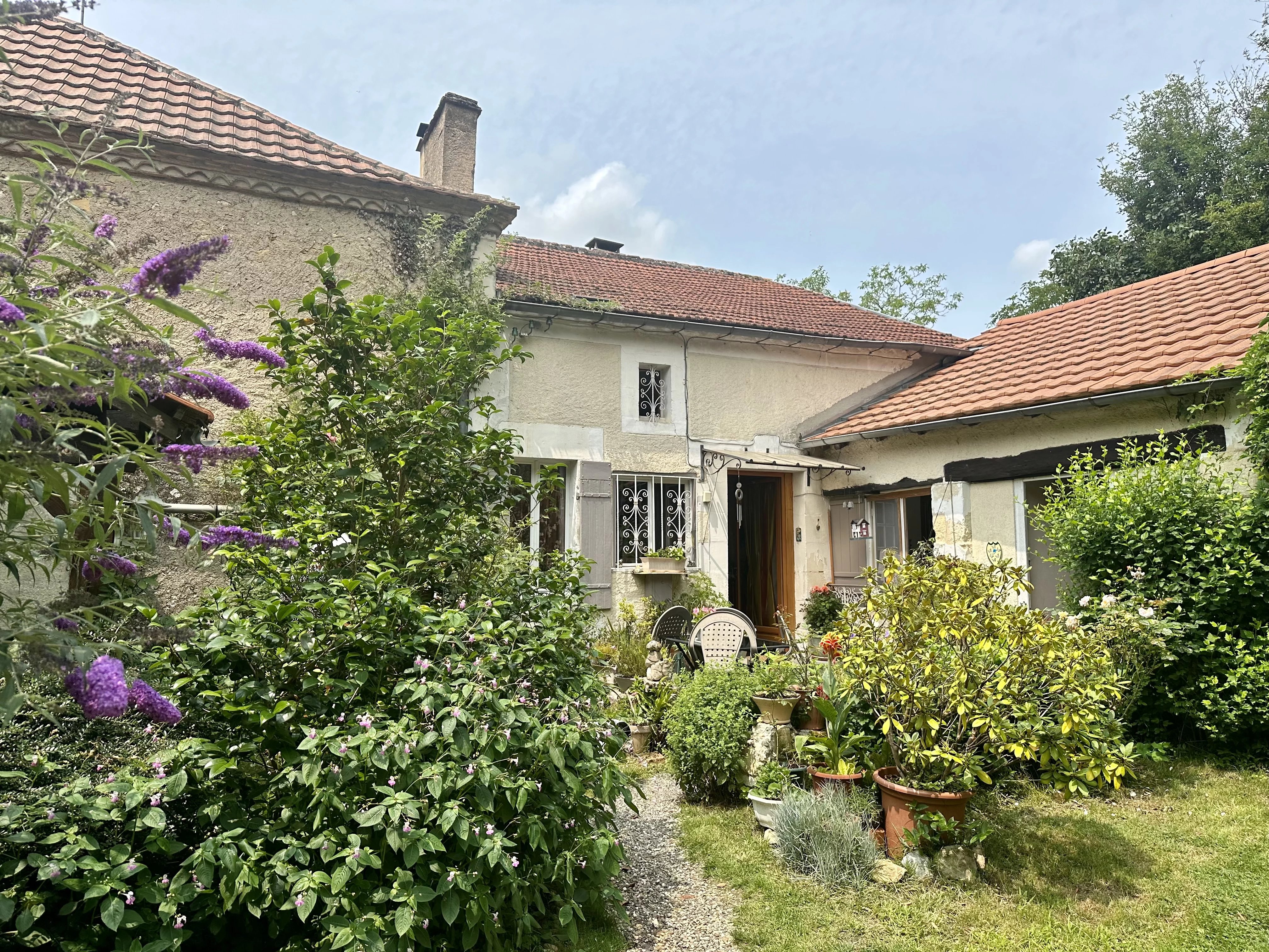 Charmante propriété en pierre de 3 chambres