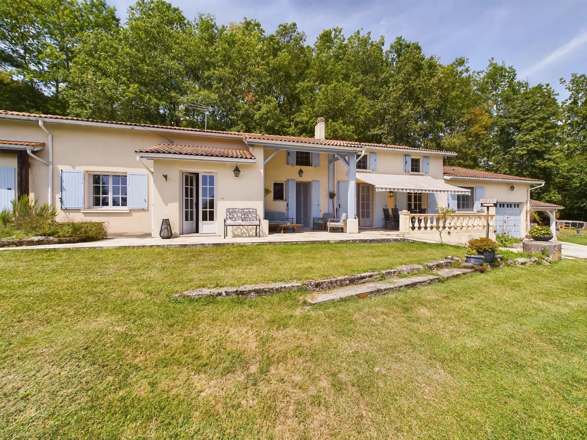 Maison individuelle dans un lieu recherché et à pied d'Eymet