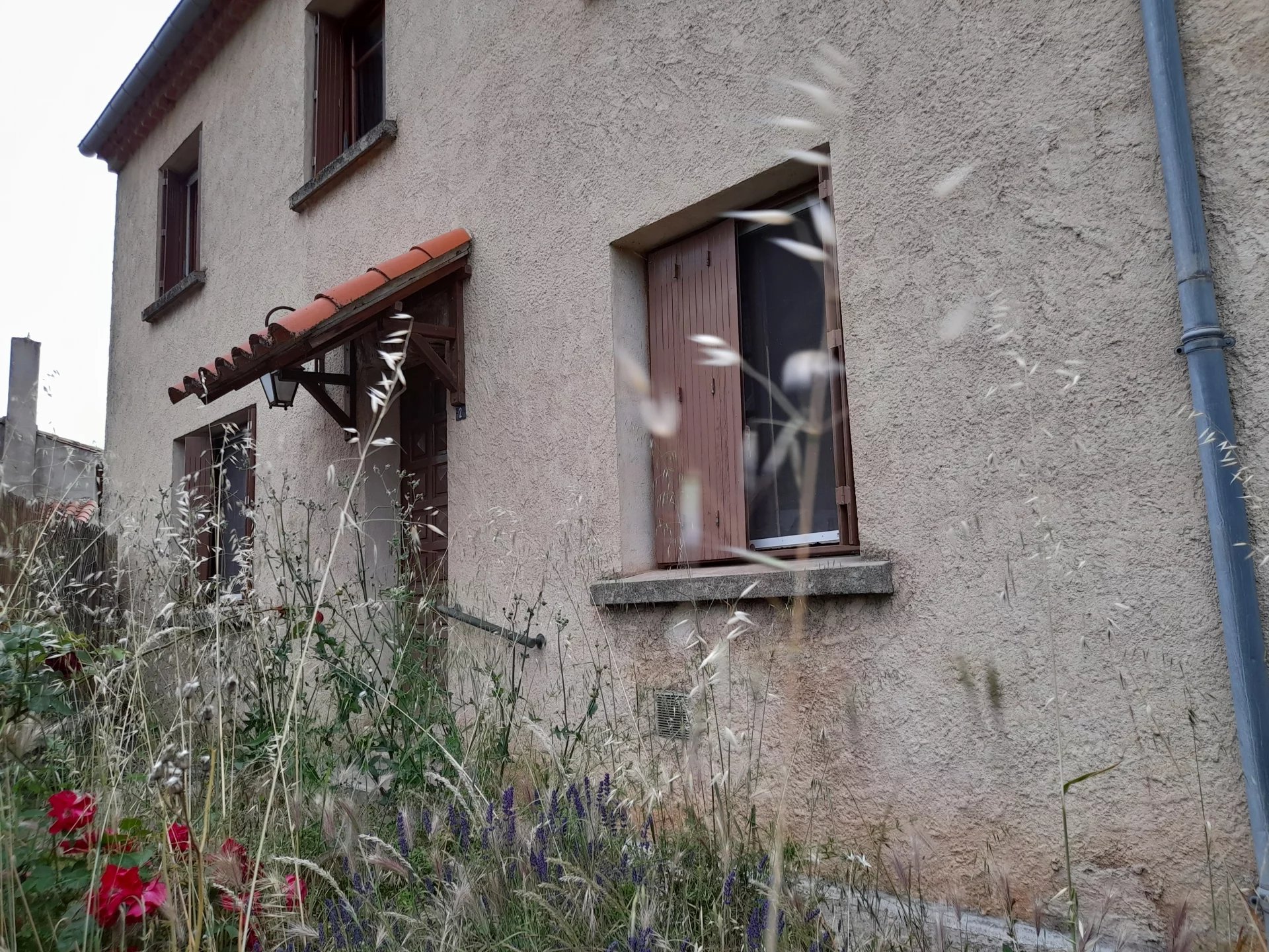 Maison avec jardin à rafraichir