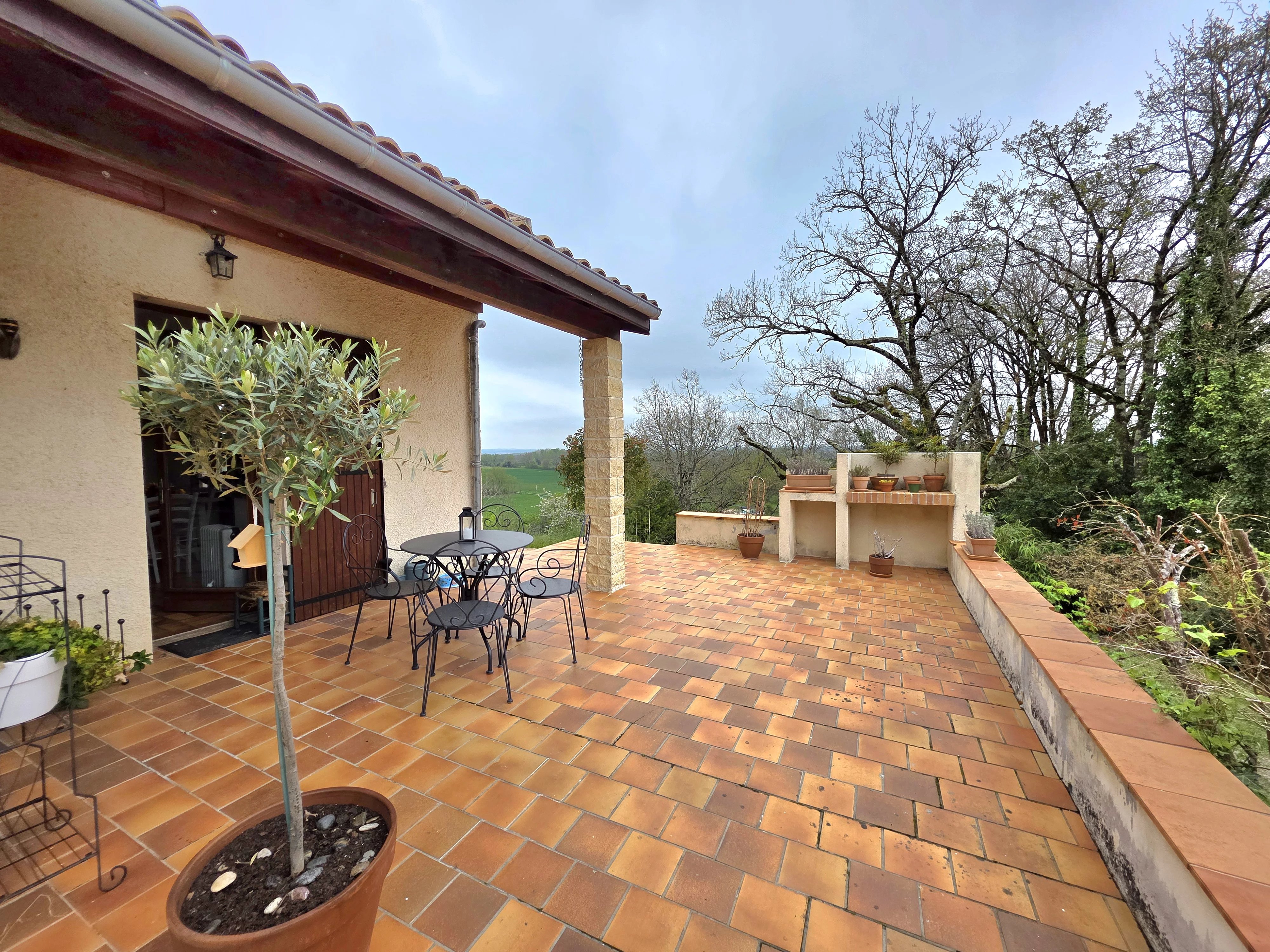 Charmante maison en pierre de 2/3 chambres avec vue imprenable